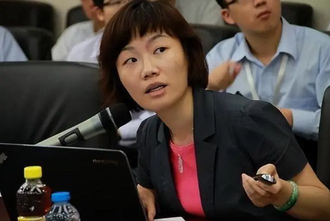 Chinas "most expensive" female secretary: annual salary of 8.49 million, year-end bonus of 10 milli(图6)