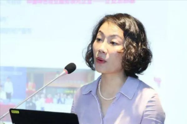 Chinas "most expensive" female secretary: annual salary of 8.49 million, year-end bonus of 10 milli(图7)