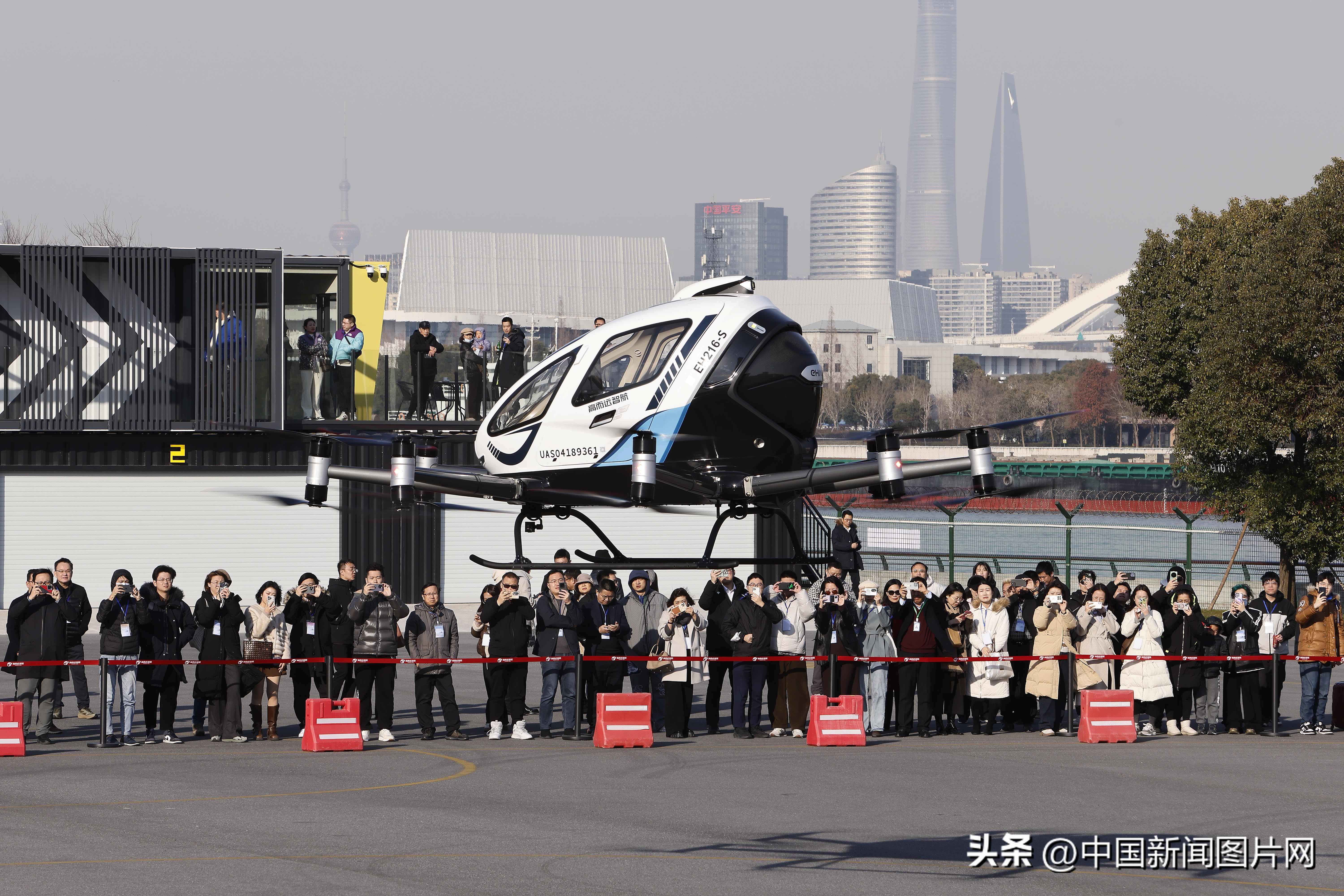 Unmanned manned eVTOL aircraft completes first flight(图3)