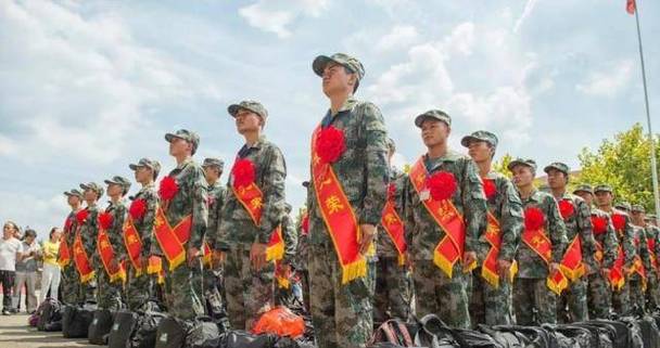 Is it difficult to join the army after graduating from high school? Is there still a chance?(图3)